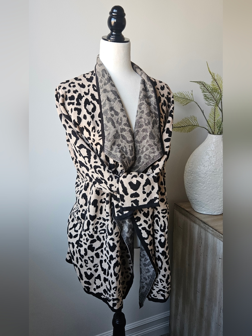 Leopard Print Cardigan - Black & Cream
